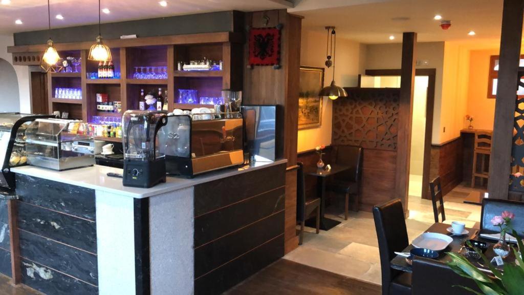 Eagle Hotel Luton Airport Eksteriør bilde
